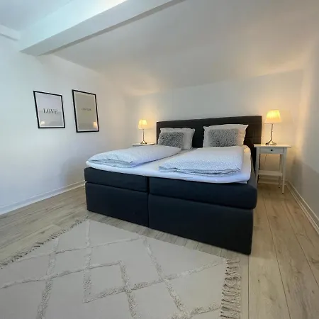 Am Buendheimer Schloss *